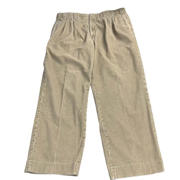 L.L. BEAN Men’s Pleated Front Wide Wale Corduroy Pants  38 - Picture 5 of 8